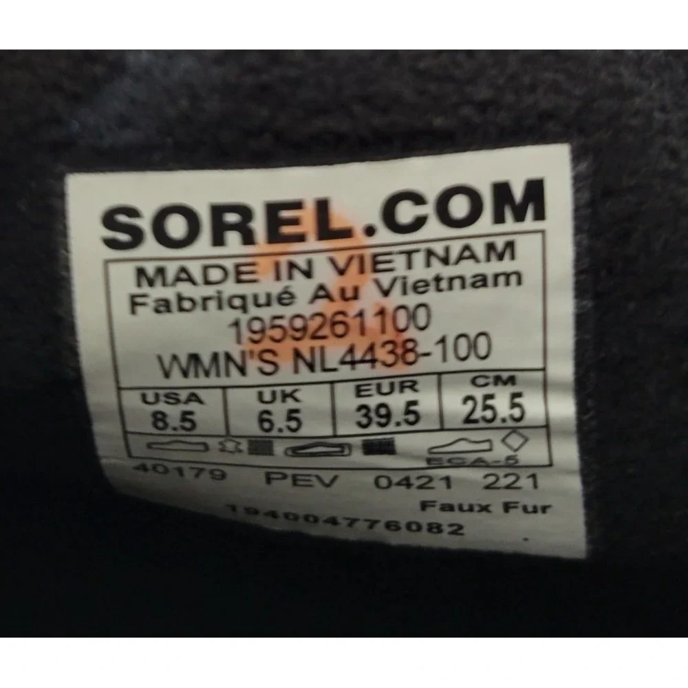 Sorel Womens Out N About III Puffy Zip Boots 8.5 Waterproof Insulated NL4438-100